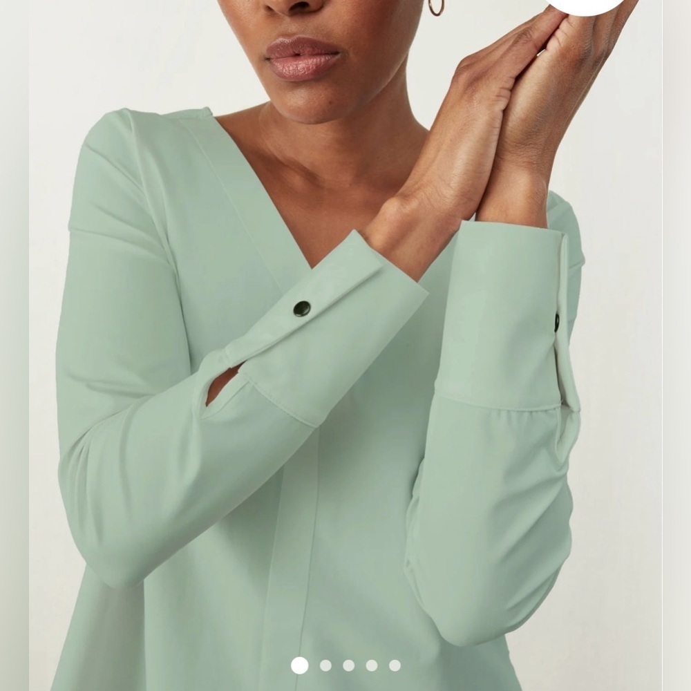 Aday Something Tailored Shirt V Neck